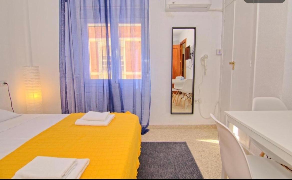 Low Cost Room Málaga Exterior foto